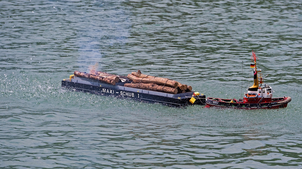 15_1406_Modelle_O_195