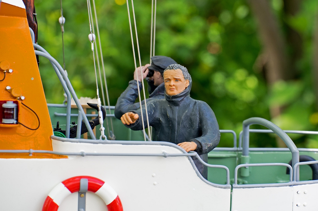 15_1406_Modelle_O_402